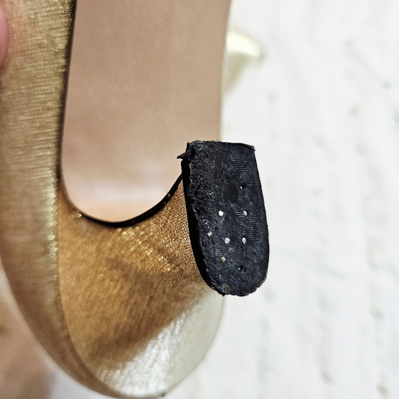 Vintage Gold Pumps With Beaded Floral Toe Detail 8.5/9 - Picture 10 of 11